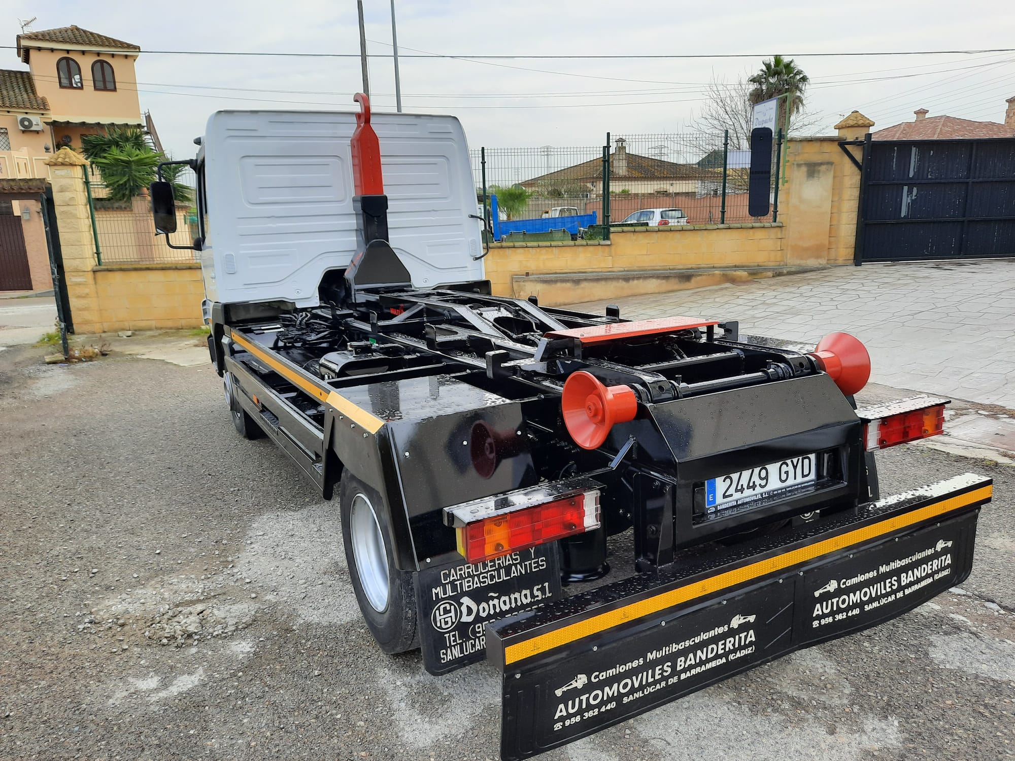 MERCEDES 12T ATEGO PORTACONTENEDORES -TORRETA ELEVABLE- - Imagen 3