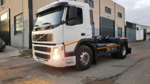 VOLVO 18T PORTACONTENEDORES