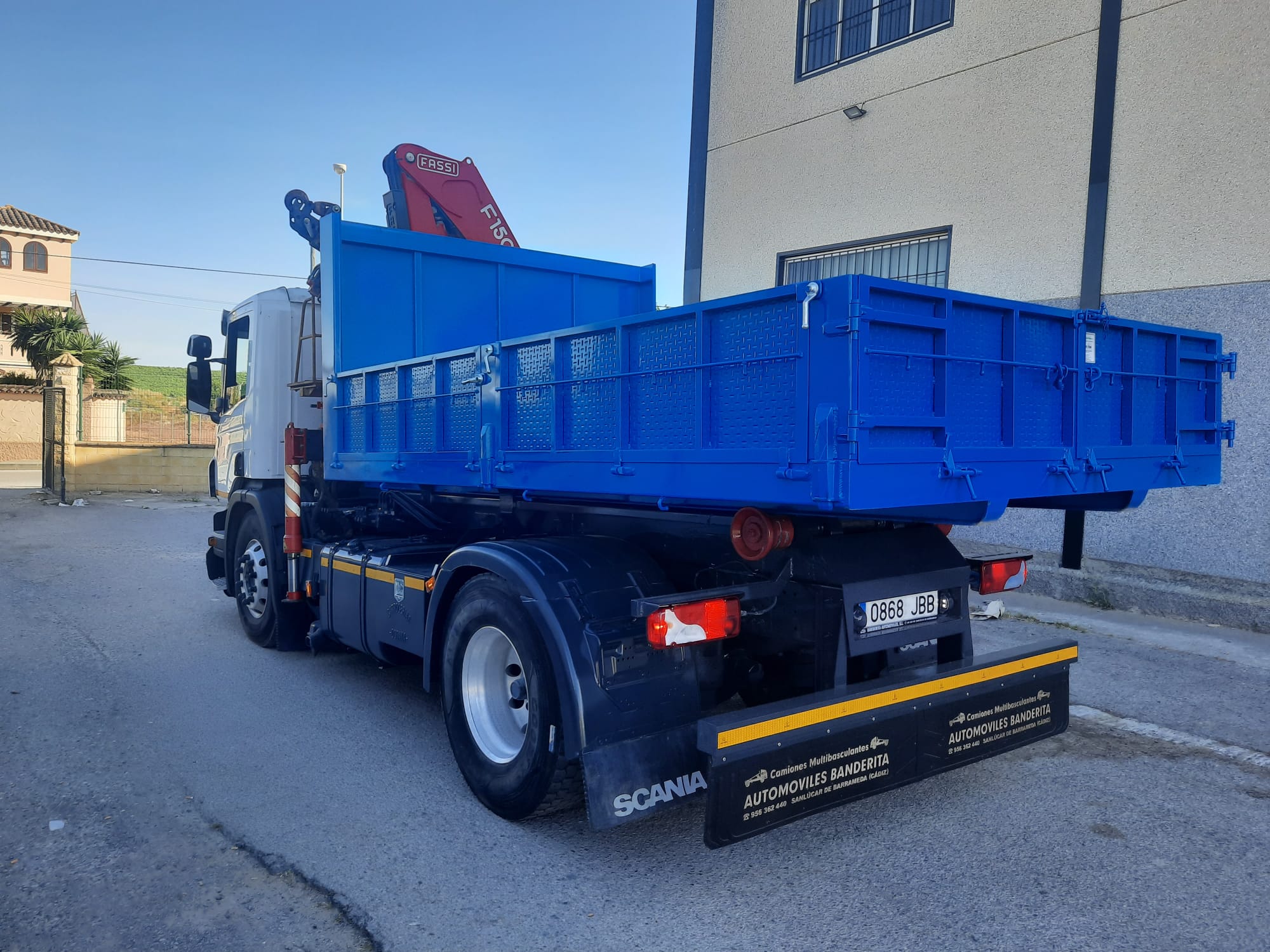 SCANIA PORTACONTENEDORES GRUA - Imagen 3