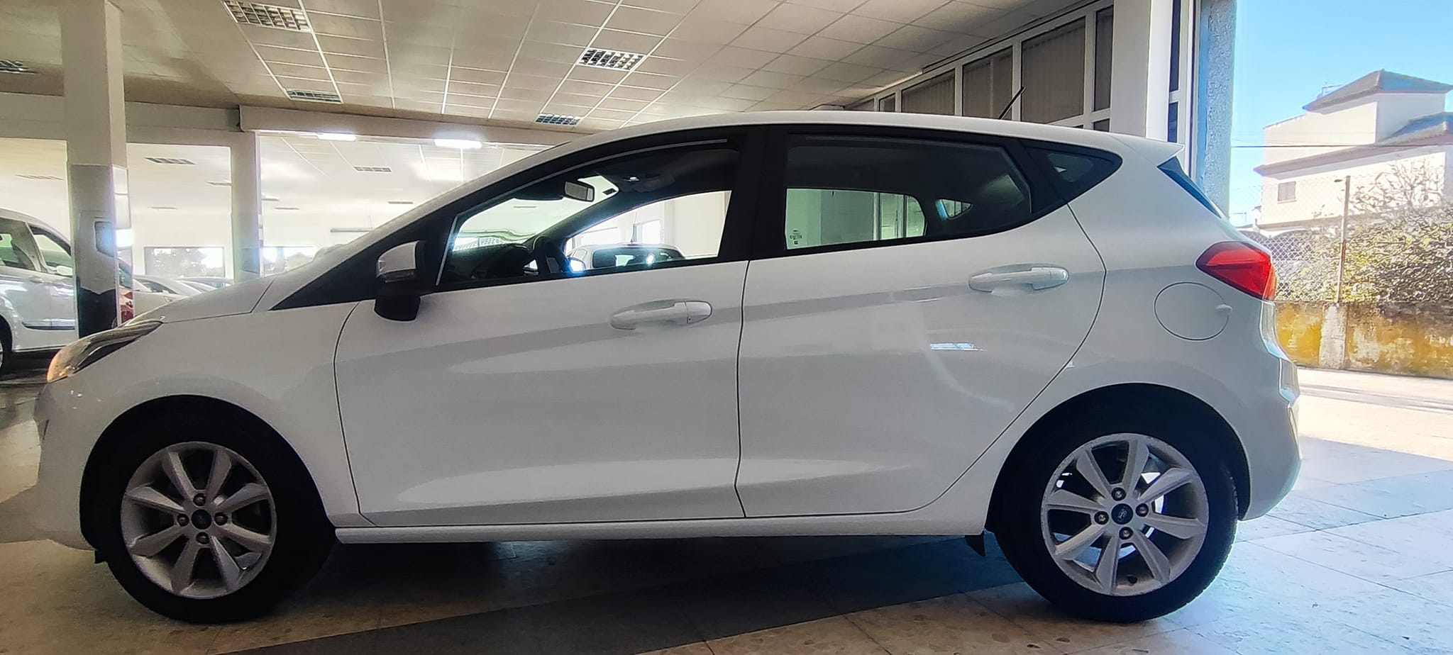 FORD FIESTA - Imagen 4