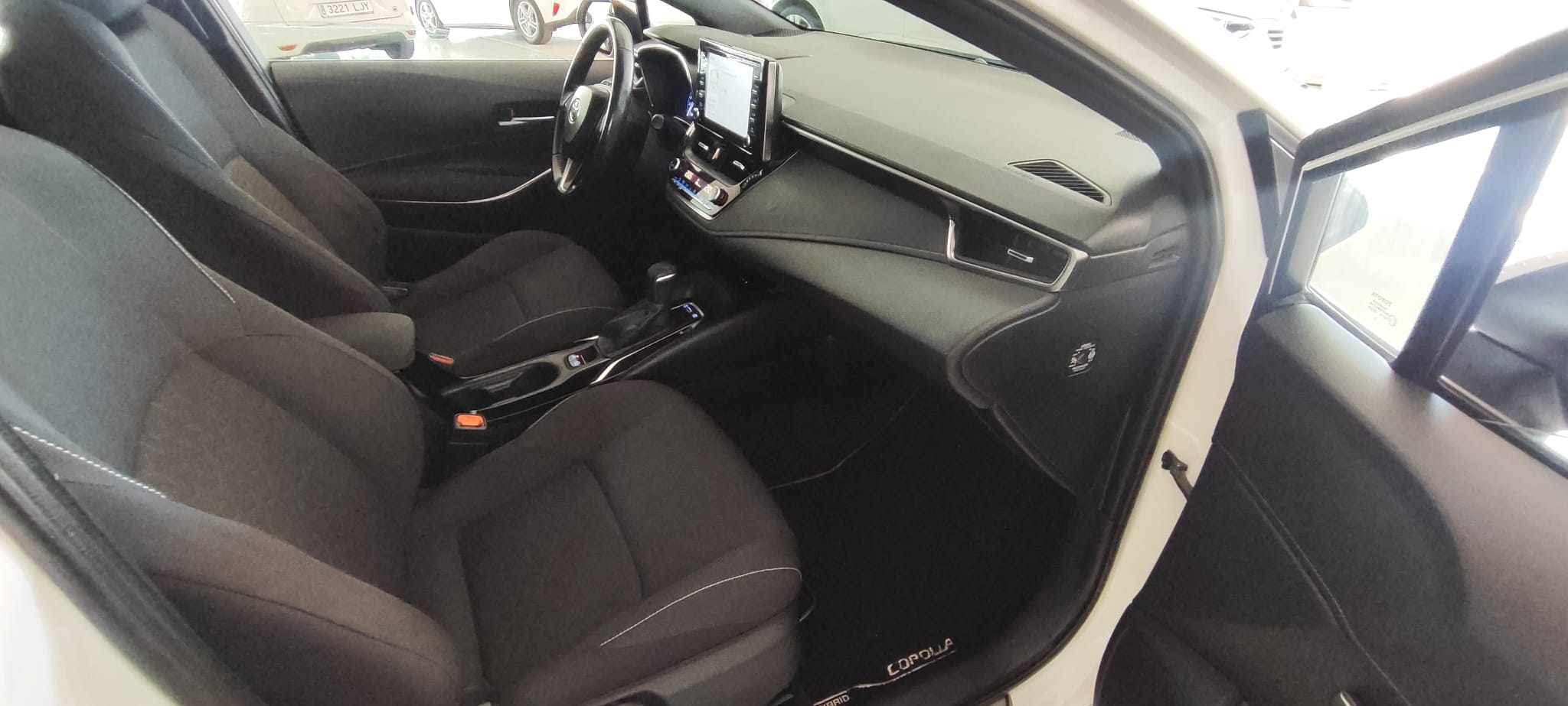 TOYOTA COROLLA 1.8 125H ACTIVE TECH E-CVT - Imagen 9