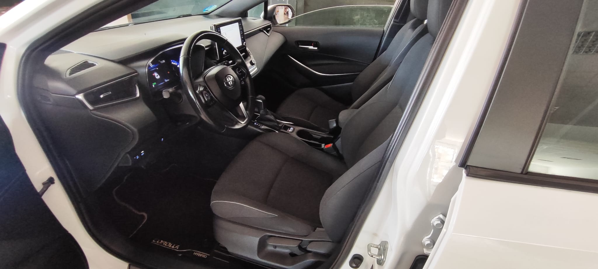 TOYOTA COROLLA 1.8 125H ACTIVE TECH E-CVT - Imagen 11