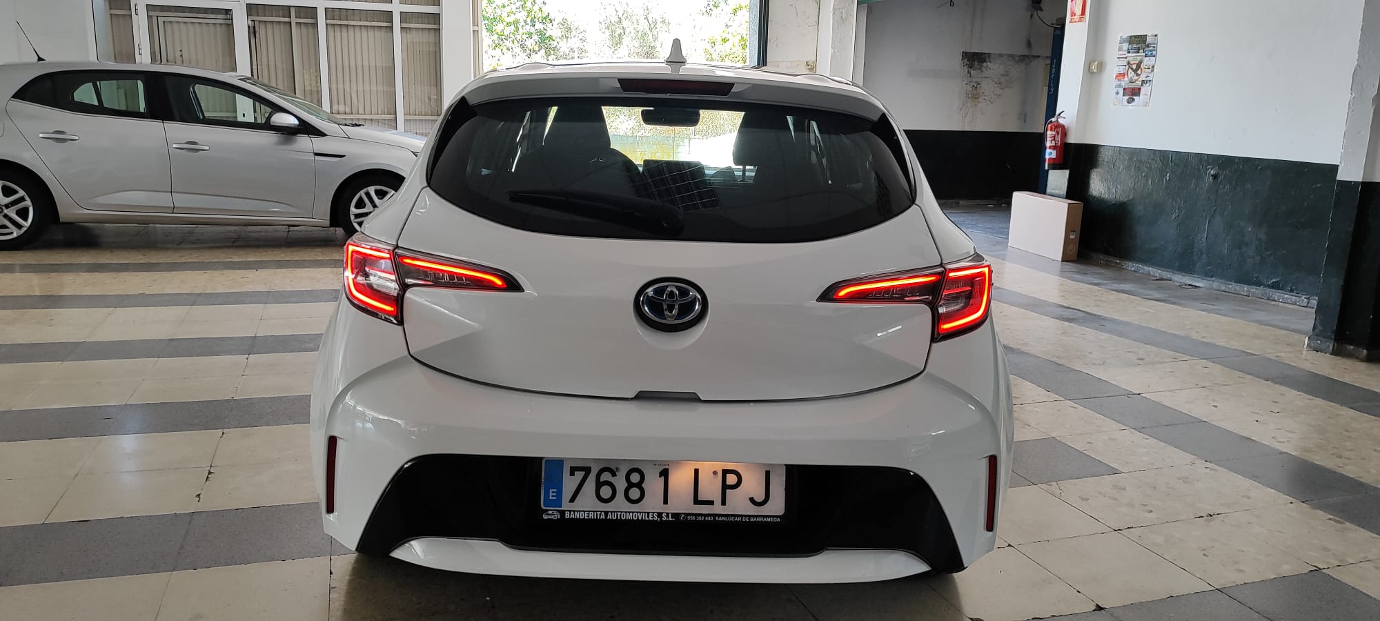 TOYOTA COROLLA 1.8 125H ACTIVE TECH E-CVT - Imagen 4