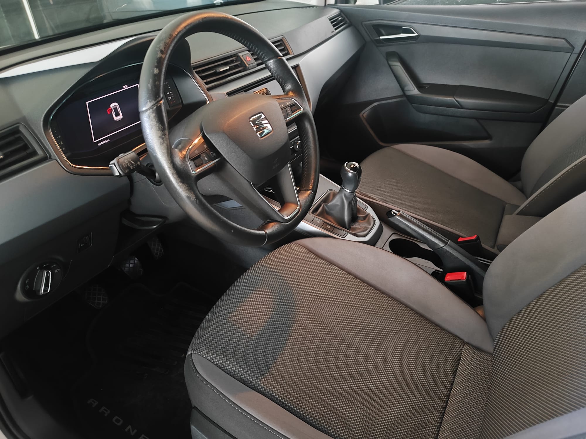 SEAT ARONA - Imagen 7