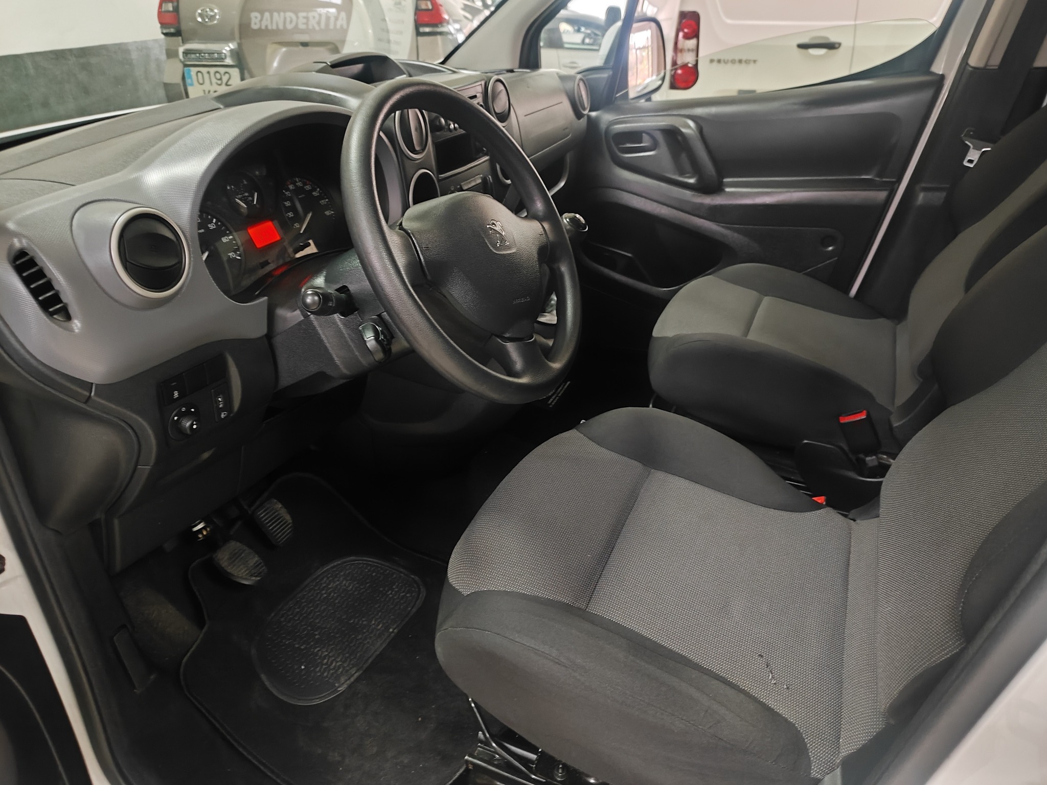 PEUGEOT PARTNER - Imagen 5
