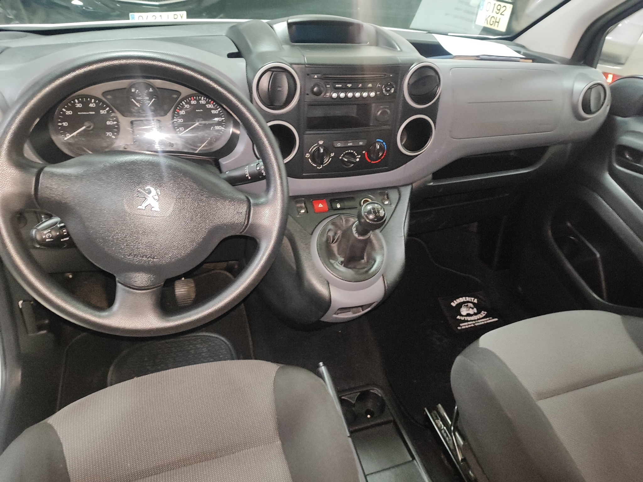 PEUGEOT PARTNER - Imagen 4