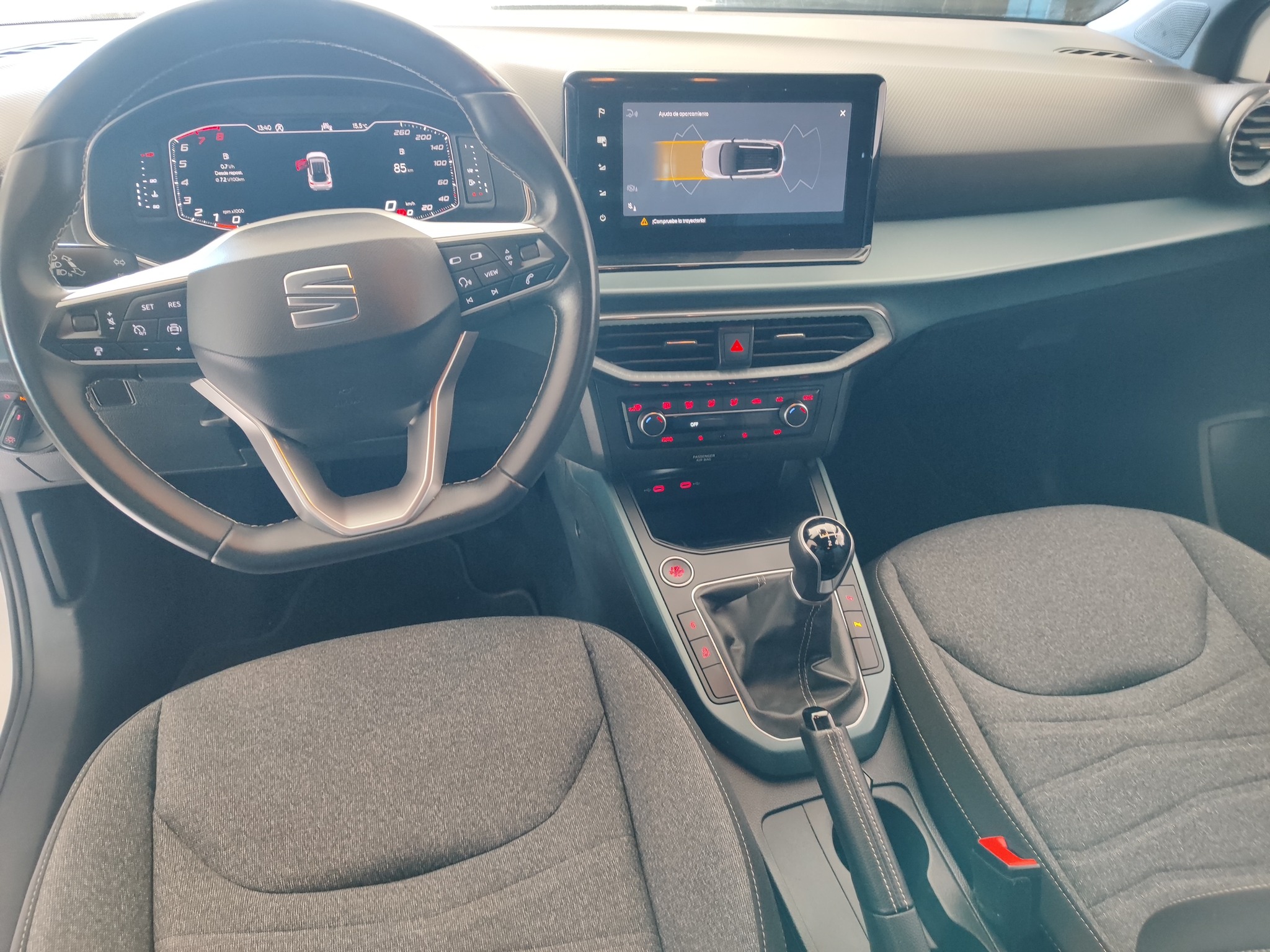 SEAT ARONA - Imagen 2